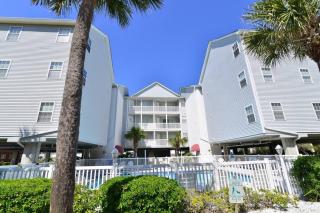Ocean View in Famous Cherry Grove 50 Steps to Beach - Myrtle Beach - 8