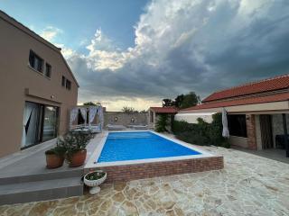 Villa ANTONA - Prkos - 9