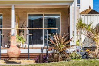Dolphin Studio Suite - Anna Bay - 5