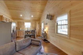 New Serene, Fun & Comfy Cabin- Covered Deck, Grill, Arcade - Murphy - 6