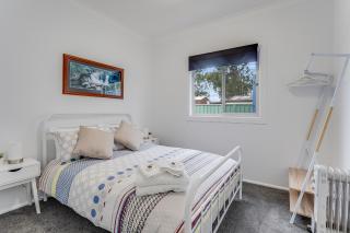 Bright and airy cosy cottage, close to town - Thirlmere - 2