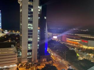 Platinum II Equipetrol frente Ventura Mall Super Lujo Hermosas Vistas - Santa Cruz de la Sierra - 5