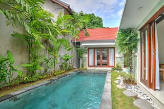 Villa Laksmi Legian - Seminyak - 0