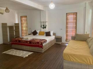Lutwala Bungalows and Private Villa - Gili Trawangan - 1