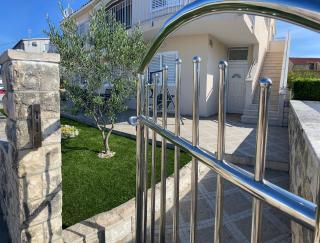 Apartman Danijela - Vodice - 0