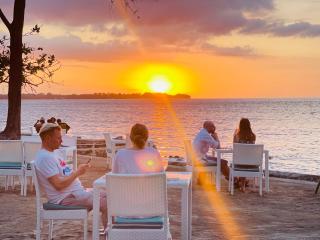 Formosa Beach Club & Bungalow - Gili Islands - 5