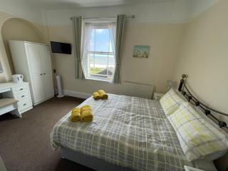 Bon-Ami - Lowestoft - 1
