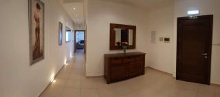 White Pearl Apart 5 - 5