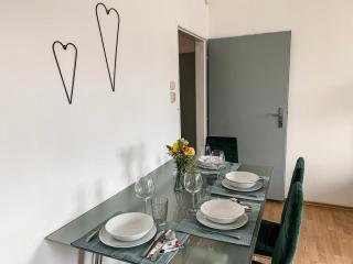 Cozy Downtown City Living - Bratislava - 5