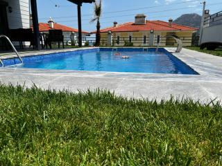 Black Pearl Private Detached Villa with pool & Seaview - Turunç - 0