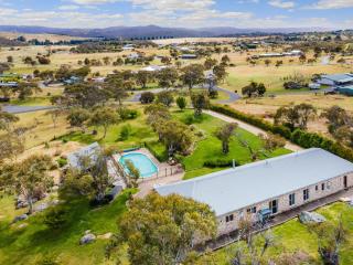 Winterwood Lodge - 6mins Jindabyne Pets Allow Floor Heating Farm Stay - Moonbah - 0