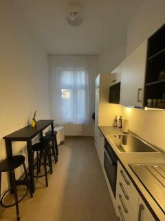 LUCKY STAYS LS04 - Vollausstattung - Zentrum - Aufzug - große Küche - 2 Zimmer - Smart-TV - 1