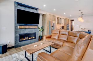 New River Front Luxury Villa 242 I Hot Tub I Great Views I Best Price I FREE Adventures Daily - 9