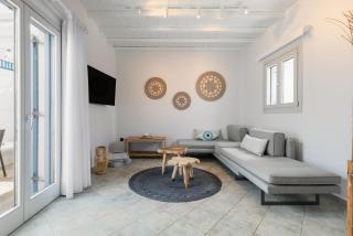 Ivi Mykonean Suites Ornos - 8