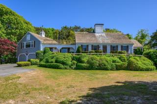 Cape Cod Charm: Bay Views Family Fun - East Dennis - 4