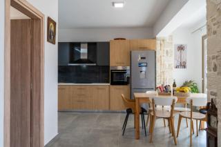 Rafaela holiday home - Pitsidia - 2