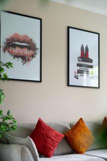 4 Bedrooms Homely House - Sleeps 6 Comfortably with 6 Double Beds,Glasgow, Free Street Parking, Business Travellers, Contractors, & Holiday-Goers, Near All Major Transport Links in Glasgow & City Centre - Glasgow - 7