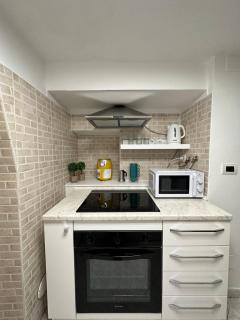 GAE'S HOUSE - 8