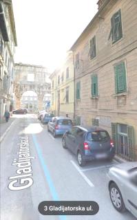 Apartment Albina - a few steps from Pula Amphitheatre - Pula - 4