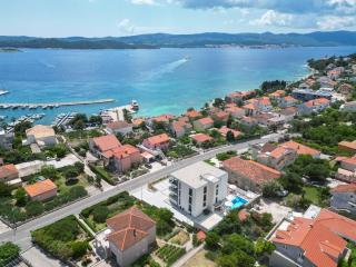 Sunny Day Luxury Holiday Apartments - 9