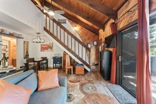 The Bear's Den Chalet - Stateline - 6