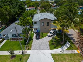 Miami Luxury 5BD Home! Next to Wynwood & Design district - 0