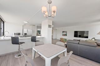 Hawaiian Monarch Penthouse 104 by Hawaii Ocean Club - Honolulu - 8