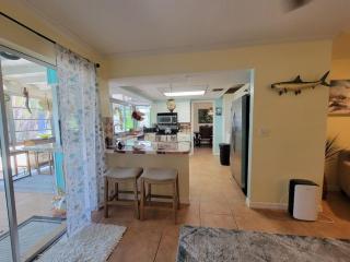Beach & Surf Hacienda on Hutchinson Island - Fort Pierce - 5