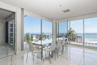 Belle Escapes - Glenelg Skyline Penthouse - 6