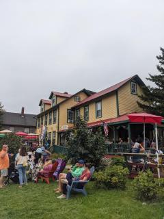 Historic 2 Cats Inn - 5