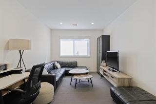 Ocean Breeze on Douglas - Cowes - 2