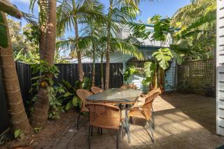 Pacific Palms - Elizabeth Beach - 7