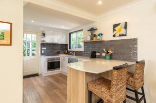 Pacific Palms - Elizabeth Beach - 4