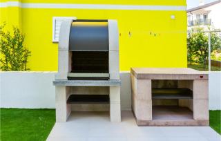 Pet Friendly Apartment In Malinska - 6
