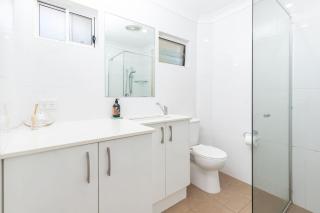Boomerang Point Apartment - Blueys Beach - 2