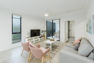 Spacious Modern and Cozy 3BD Townhouse at Great Location - Gold Coast - 8