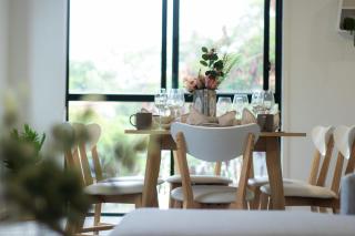 Newly Furnished Spacious 3BR Townhouse at GC - Gold Coast - 0