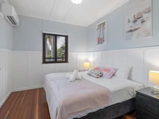 Great value 3BD house at a convenient location - Brisbane - 6