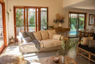Beach Jungle - Pet-Friendly Hot Tub, Firepit & Pool in Beachside Hideaway - Byron Bay - 3