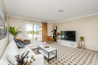 Spacious newly redecorated 5BD Family Home - 6
