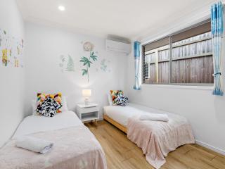 Spacious Newly Furnished 4BD Family Retreat - 4