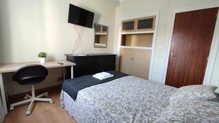 FlipHouse Rooms Pensión - 2