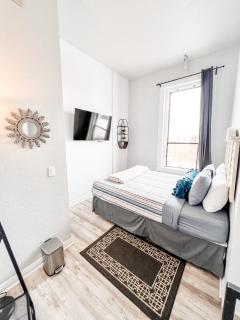 Gaslamp 2bdrm - W Parking & 4 Beds #404 - San Diego - 4