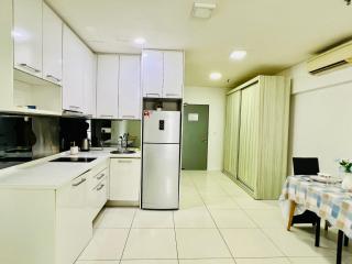 KLCC One Bedroom apt & Studio - Kuala Lumpur - 9