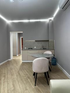 Уютная квартира в центре города - 1