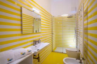 Sea View Luxury Apartment - 7