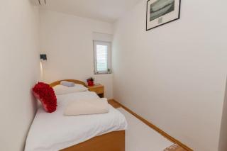 Holiday Home Manda - private pool in mountain near sea - 6