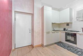 MO30 Loreto- Duomo- Large Modern Apartment - - 2