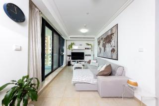 Full Lake View - 2BR Beautiful Apt - JLT - Dubai - 9