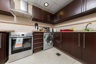 Full Lake View - 2BR Beautiful Apt - JLT - Dubai - 4